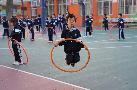 为低学段设专属运动时间！这所小学的体育课让人羡慕 (http://www.cnwts.cn/) 教育 第4张