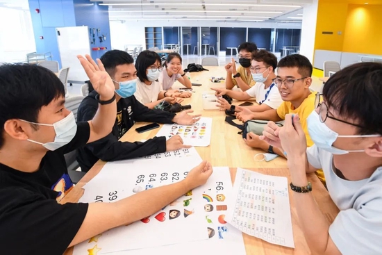 香港科技大学（广州）组织的新生交流活动 刘大伟 摄